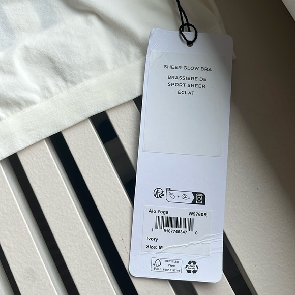 Alo Yoga sheer glow bra ivory color medium size - Picture 3 of 8